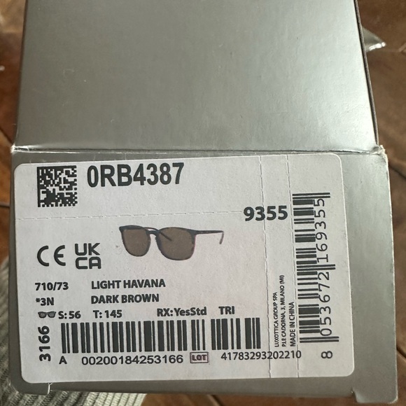 Ray-Ban RB4387 - Picture 2 of 3